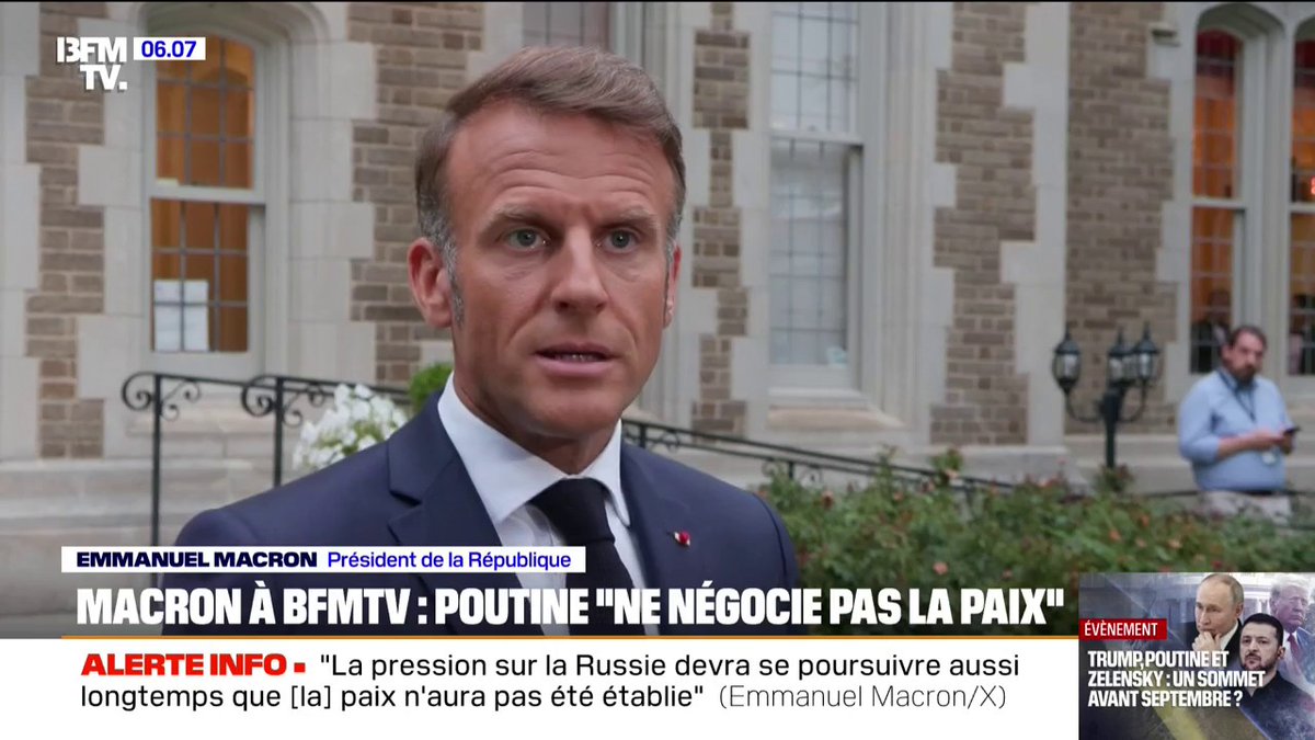 Emmanuel Macron: "La Russie continue la guerre (...) et ne donne aucun signal de vouloir sincèrement la paix"
