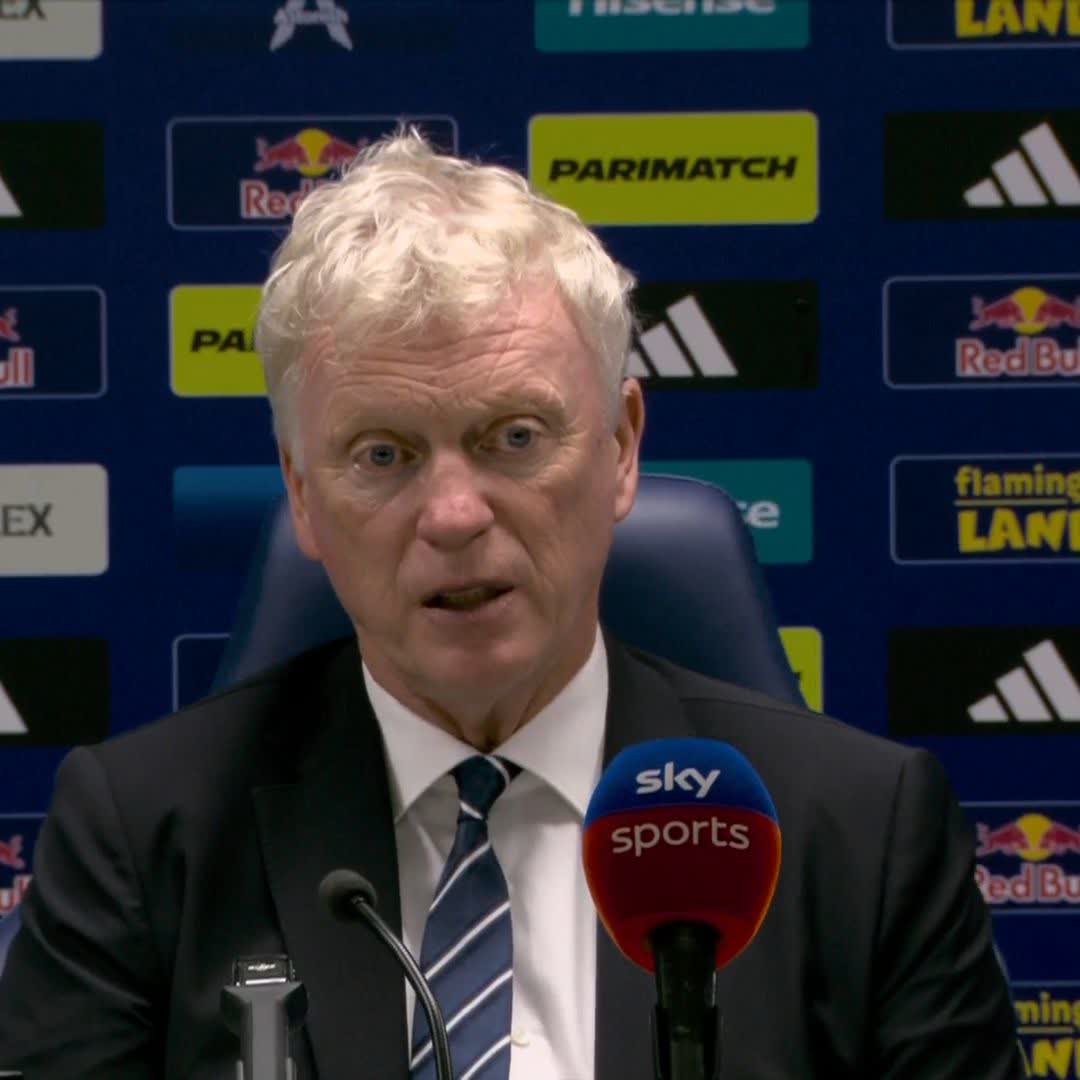 "I've got to give great credit to Leeds" 👏 David Moyes praises Leeds for their performance after they beat Everton 1-0 at Elland Road last night.