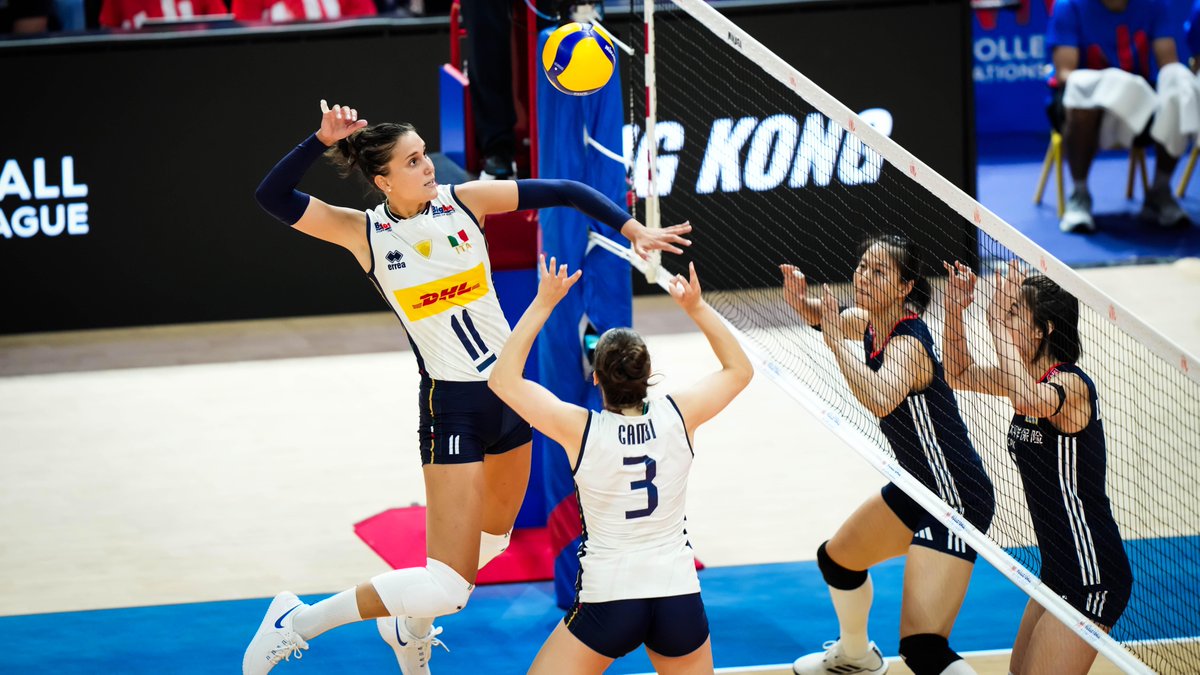 PLAYER TO WATCH: ANNA DANESI 🇮🇹 Captain, leader, wall at the net. 💥 Anna Danesi has been the heartbeat of Italy 🇮🇹 🗒️ Check the schedule at 📺 Catch the action on VBTV: 🏐 #Volleyball #Thailand2025 #WWCH #ElectrifyingThailand
