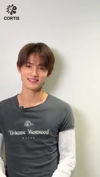 [#CORTIS Q&amp;A 自己紹介👤] Name : #SEONGHYEON Birthday : 2009.01.13 #CORTIS_WhatYouWant #COLOR_OUTSIDE_THE_LINES #COTL