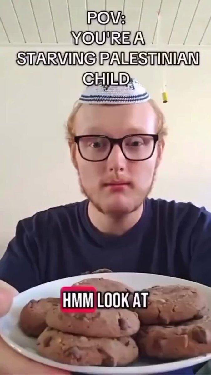 🇮🇱🇵🇸| « Tu veux manger des cookies ? Non, petit Mohamed, tu n’en auras pas avant que nous reprenions toute notre terre. » C’est ainsi qu’un colon israélien a commenté la famine imposée par l’entité israélienne à Gaza. Des vrais démons, des monstres sans cœur.