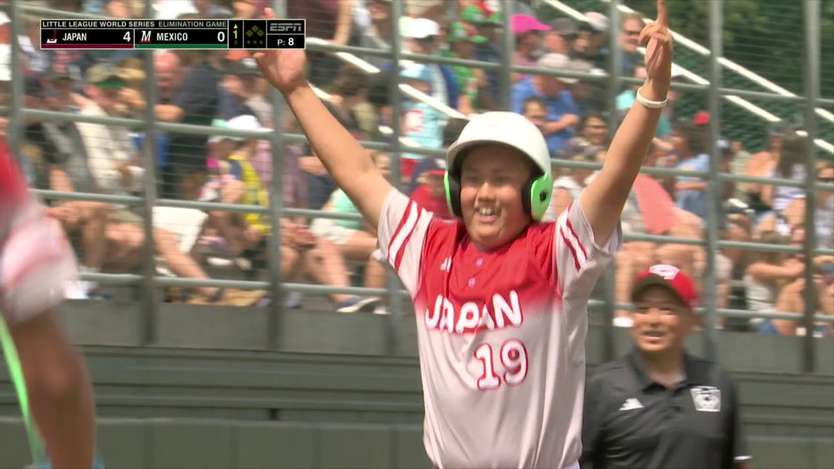 Japan with an early 3-run HR vs. Mexico 💥 Wait for the celebration at the plate 😄 📺 ESPN