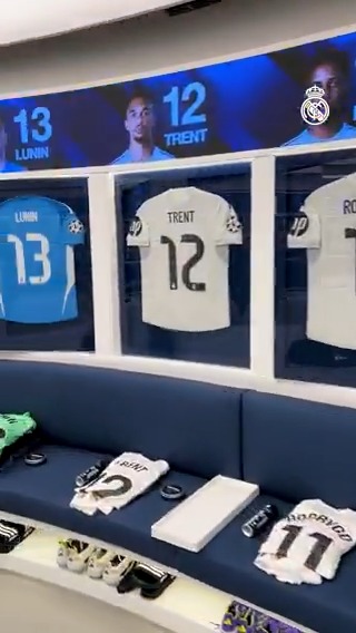 👕🔢 All set in our dressing room! 🔵 #PreparationIsEverything