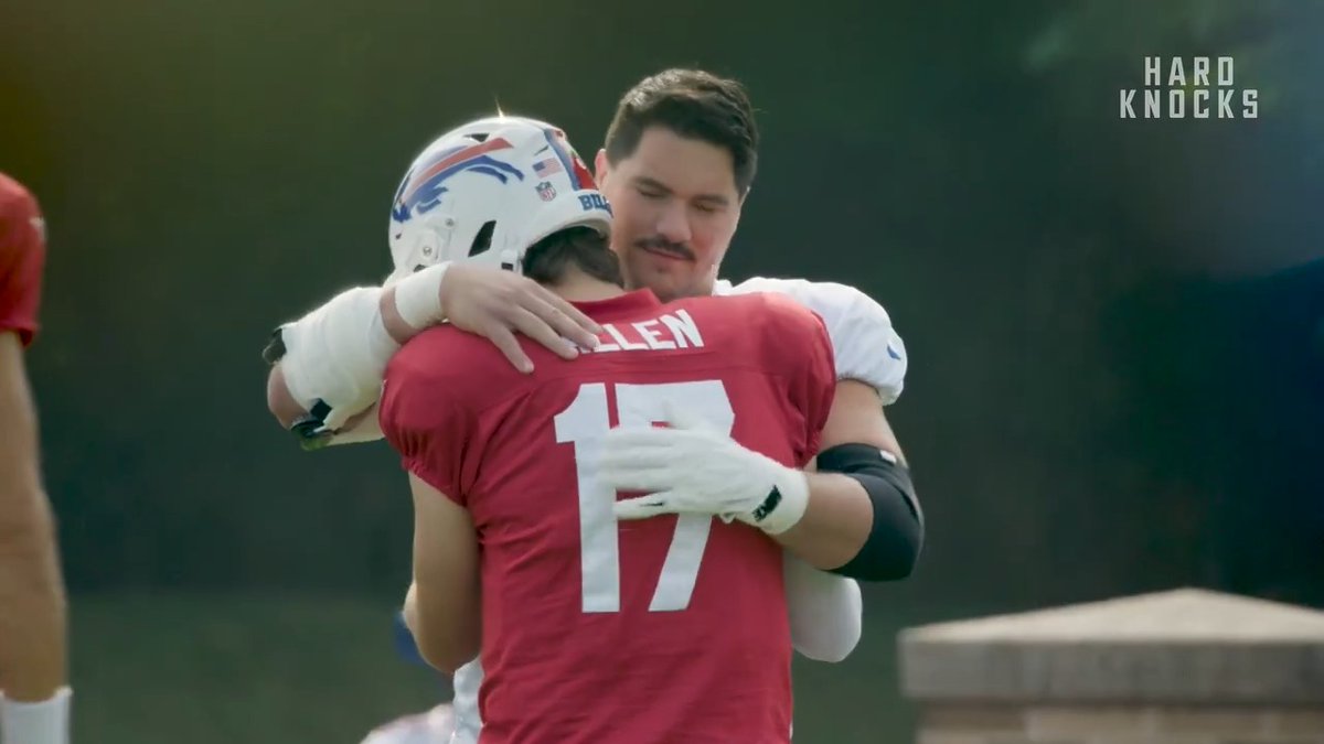 5 doctors at play keeping defenders away 👨⚕️ Josh Allen #HardKnocks | Buffalo Bills