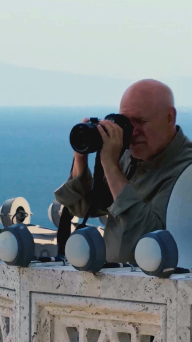 A well-traveled eye, once again captivated—this time by the light of Istanbul. On his journey with Turkish Airlines, Steve McCurry brings the city’s soul to life through his lens on #WorldPhotographyDay #TurkishAirlines