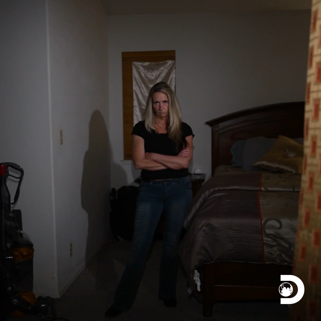 Is she being possessed before our very eyes? 😱 Don't miss the season premiere of #GhostAdventures: House Calls, Wednesday at 10P on Discovery!