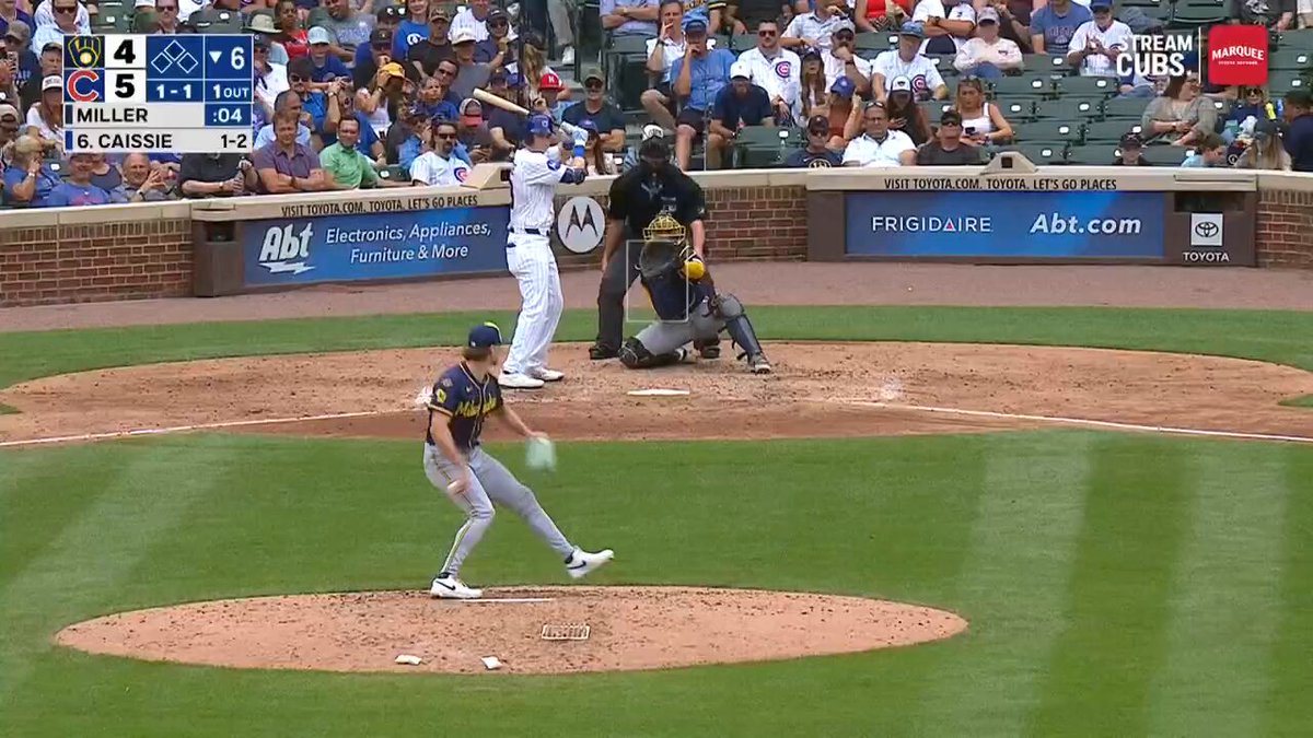 Owen Caissie drives his first career homer the other way 💪