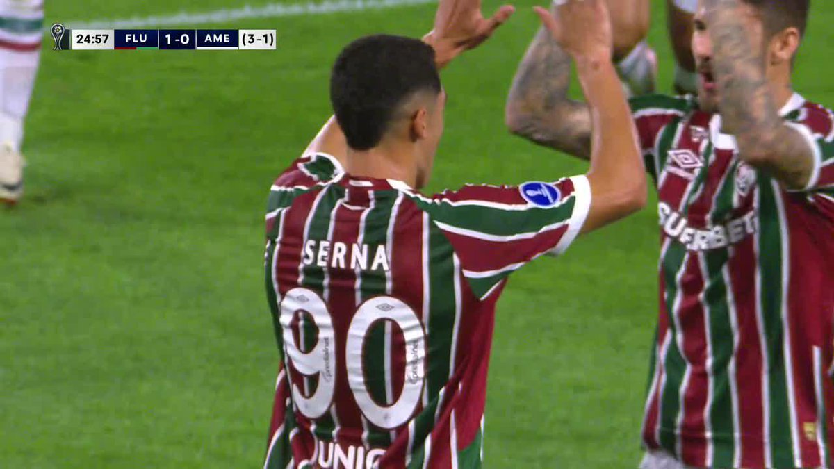 🇨🇴 GOLAZO de Kevin Serna. El colombiano marca el 1-0 de #Fluminense ante #América, al 23’ 👀 Es la tercera anotación del extremo en lo que va de la Sudamericana