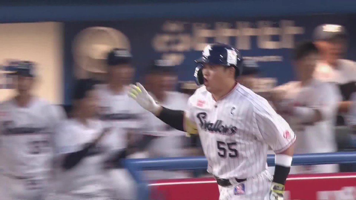 全ての視線は神宮の空へ どこまで上がったんだ 打球はライトポールのはるか上 村上宗隆が驚愕のホームラン‼️ ⚾プロ野球 (2025/8/20) 🆚ヤクルト×巨人 📱Live on DAZN #オレをみろ #swallows #だったらDAZN