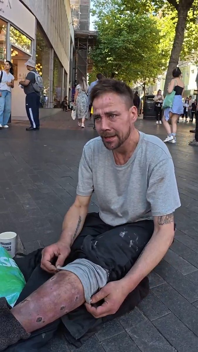 Please. Somebody near Birmingham find and help this man… 💔💔