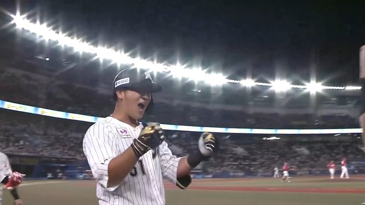 一振りで試合の流れを変えた!💪 千葉ロッテ 山口航輝 選手の今シーズン第4号勝ち越し3ランホームラン!🌈 👇ライブ配信はこちら