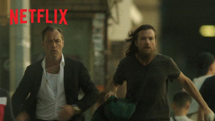 Jude Law y Jason Bateman. Huyendo de la mafia en Nueva York. 🗽 Descubre cómo sus problemas se multiplican en 'BLACK RABBIT' , una miniserie de Netflix, disponible el 18 de septiembre.
