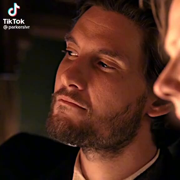 #BenBarnes 44 yaşında! 💫