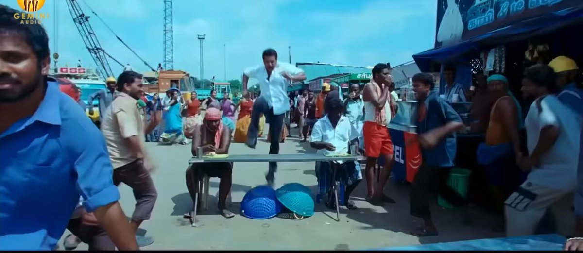 What’s stopping Kollywood from making such powerful opening songs? 💥