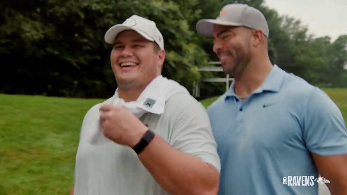 Trash talk on the golf course 😂😭 Kyle Van Noy Tyler Linderbaum