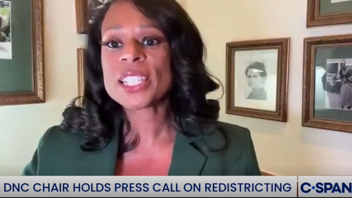 Texas State Rep. Collier says she's forced by police to abruptly hang up a press call: "I have to leave. They said it's a felony for me to do this. Apparently I can't be on the floor or in the bathroom."