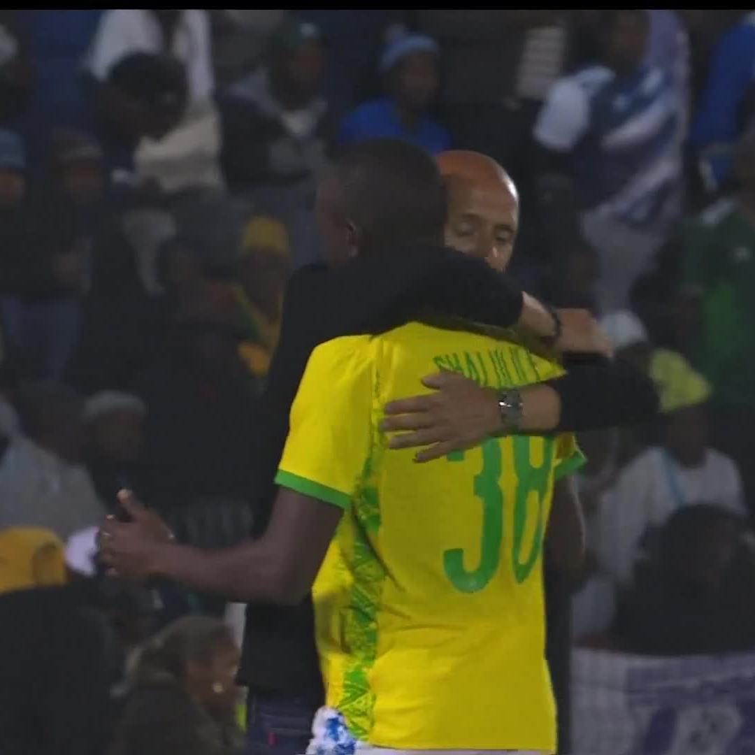 Peter Shalulile ✨✨ A goal worthy of equalling Siyabonga Nomvethe's record 🤩🔥 #SSDiski | #BetwayPrem