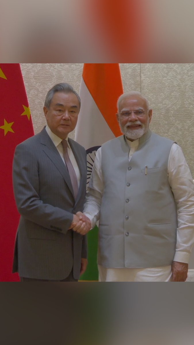 Indian Prime Minister Narendra #Modi met with visiting Chinese Foreign Minister Wang Yi in New Delhi, #India on Tuesday.