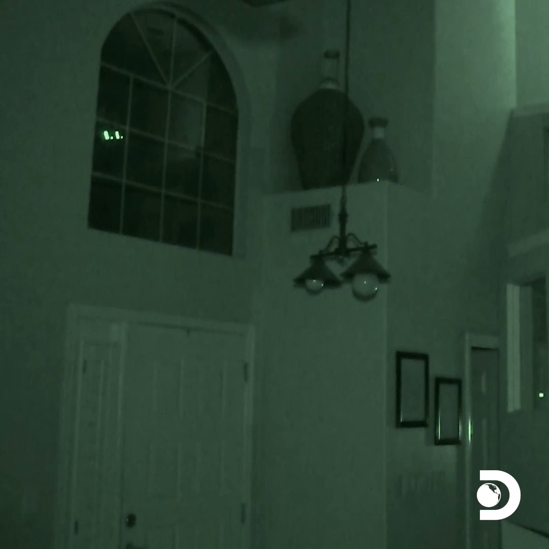 Did that door just open by itself? 😳 See for yourself on the season premiere of #GhostAdventures: House Calls, starting now!