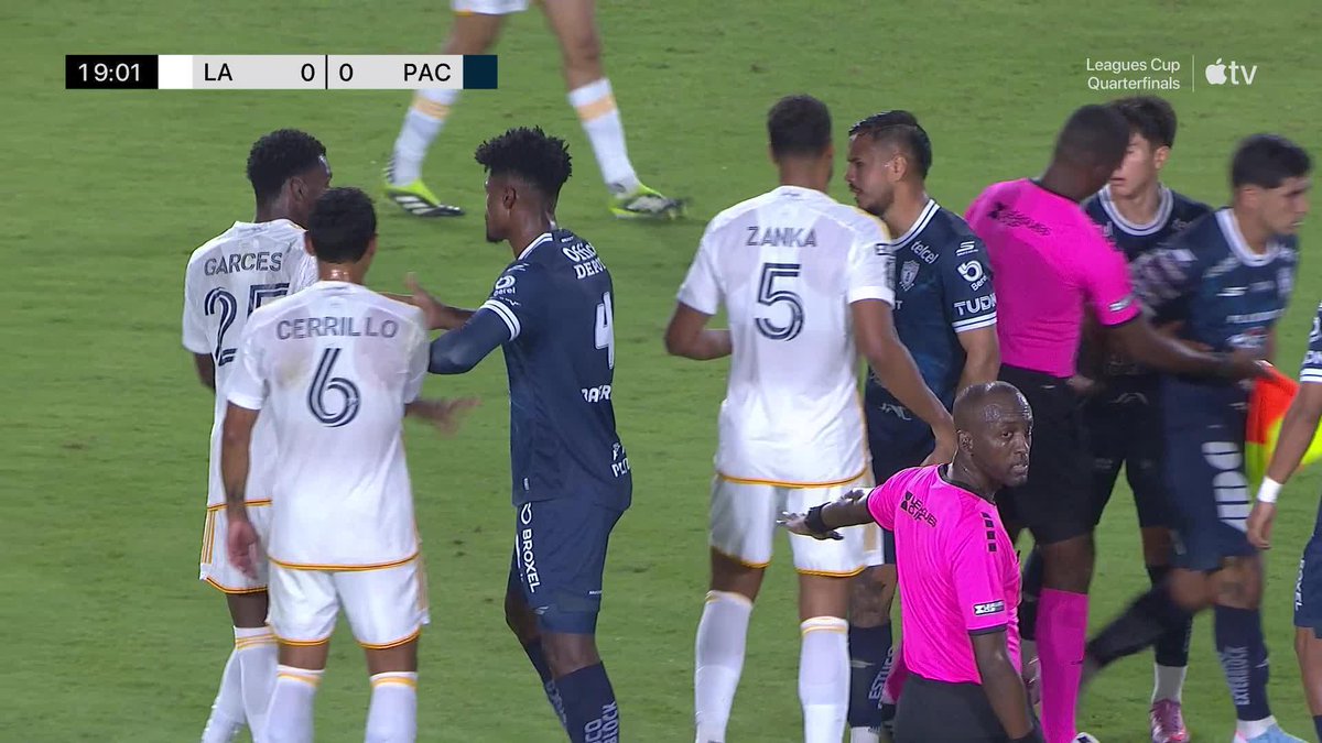 Edwin Cerrillo shows off the sauce 😮‍💨 Then things get chippy between LA Galaxy and Pachuca.
