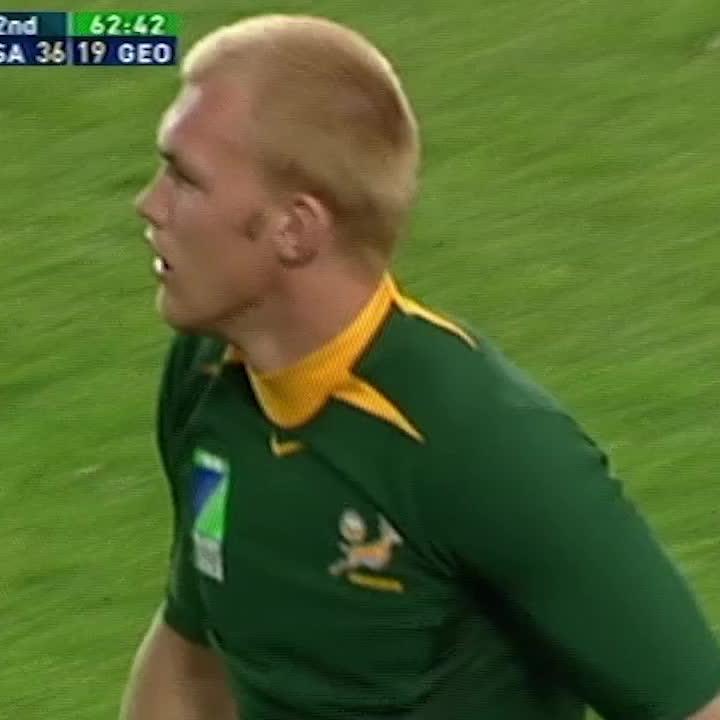 A 20-year-old Schalk Burger on debut 👶 He went on to score off the scrum against Georgia in the 2003 Rugby World Cup. Next year, he would go on to be named World Rugby Player of the Year 👏 If he's your pick in the #BokDreamTeam, click below to vote now 👇