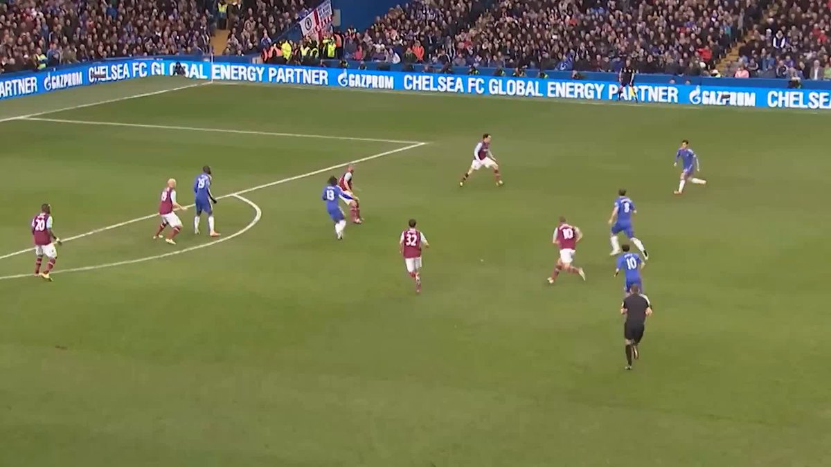 Throwback to when Chelsea all-time top goalscorer Frank Lampard scored his 200th Chelsea goal against West Ham in 2013 👏
