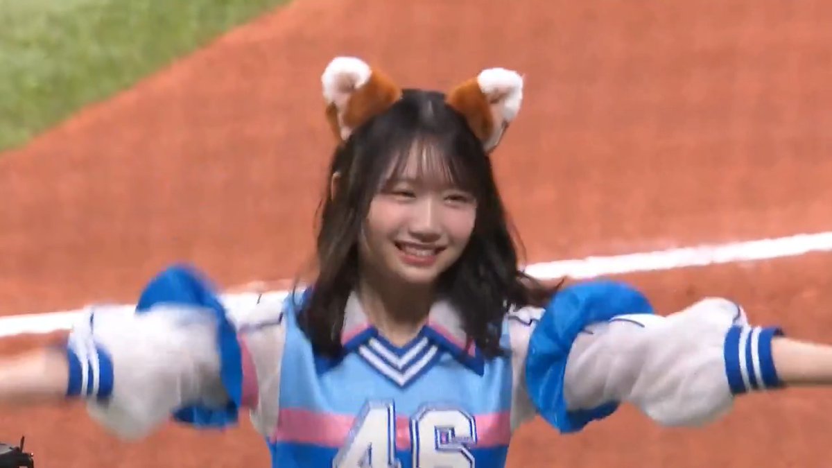 アザトカワイイ🫶 紅白きつねコラボ限定衣装できつねダンス🦊✨ #日向坂46 #藤嶌果歩 日向坂46 #lovefighters