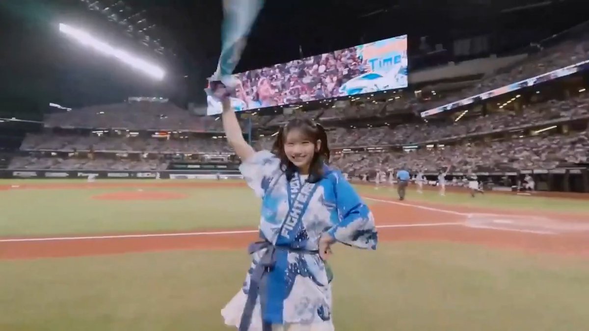 かほりん降臨💕 ぐるぐるタオルを回して全力応援🌀 #日向坂46 #藤嶌果歩 日向坂46 #lovefighters