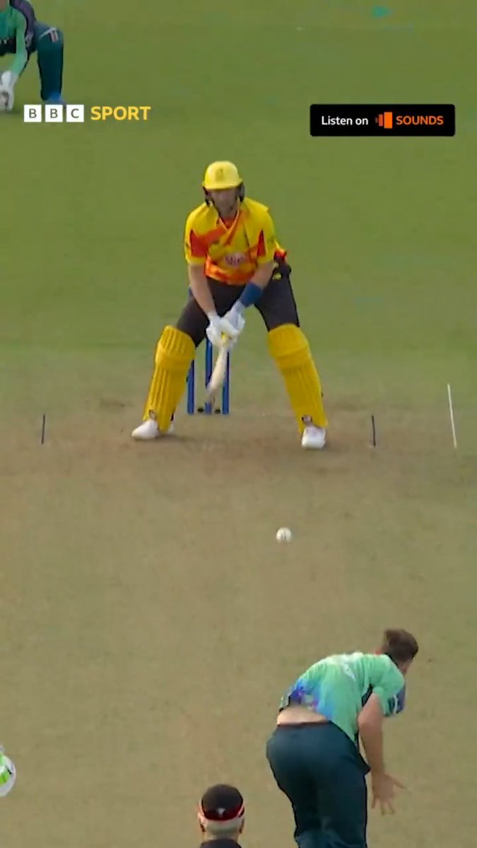 Oh, Joe Root. Just stop it.🤩 Called by Alexandra Hartley, delivered by Joe Root.