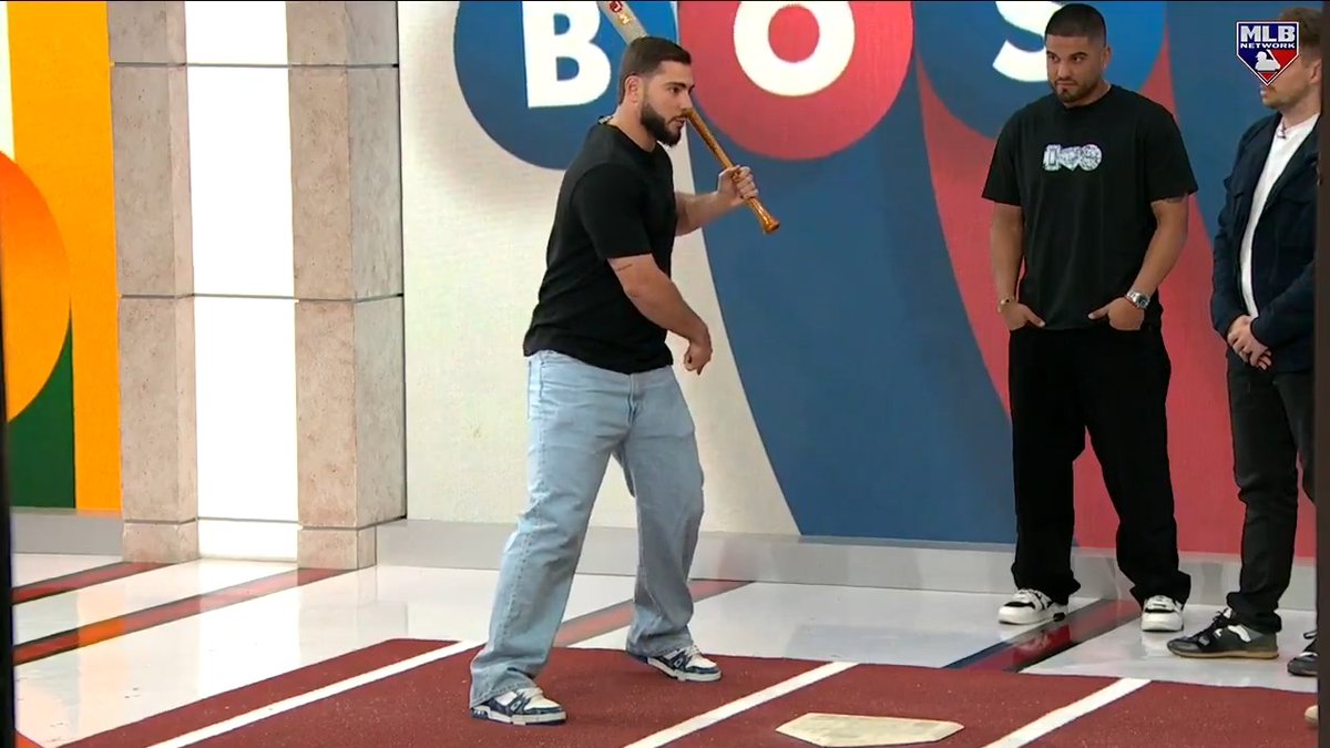 Wilyer Abreu has been crushing baseballs in his 2nd full season in the Big Leagues! The Red Sox outfielder broke down his pregame hitting progressions with the #MLBCentral crew in studio this morning.
