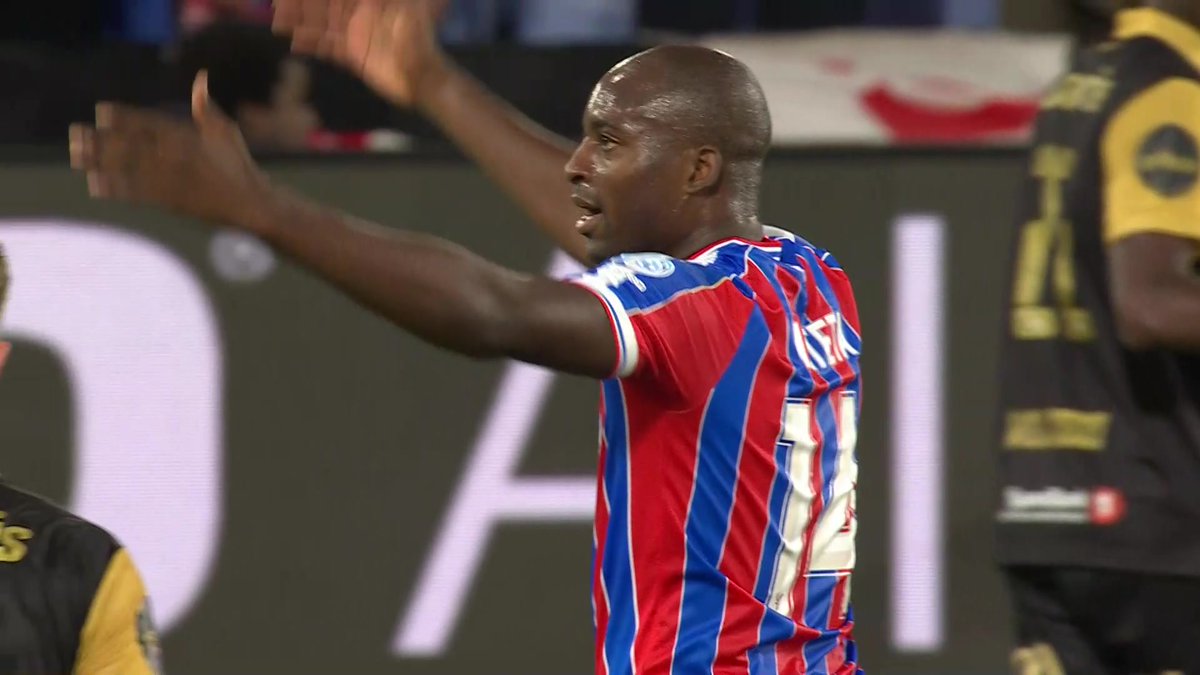 Denied by the woodwork! Mateta hits post as Palace seek to unlock Fredrikstad 🔒