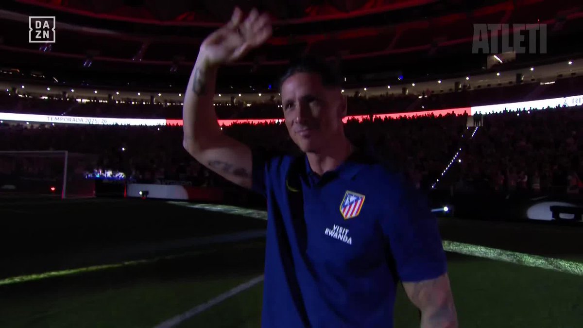 Fernando Torres pisando el Metropolitano y todo el estadio coreando su nombre. Este hombre siempre será algo especial ❤️❤️❤️