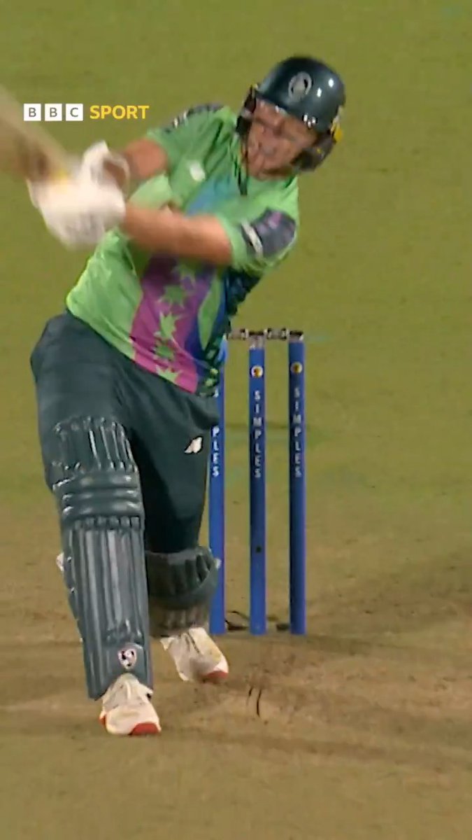 6, 6, 6, 4, 6, 6 Carnage from the bat of Sam Curran! This was the start of this remarkable game being turned on its head.