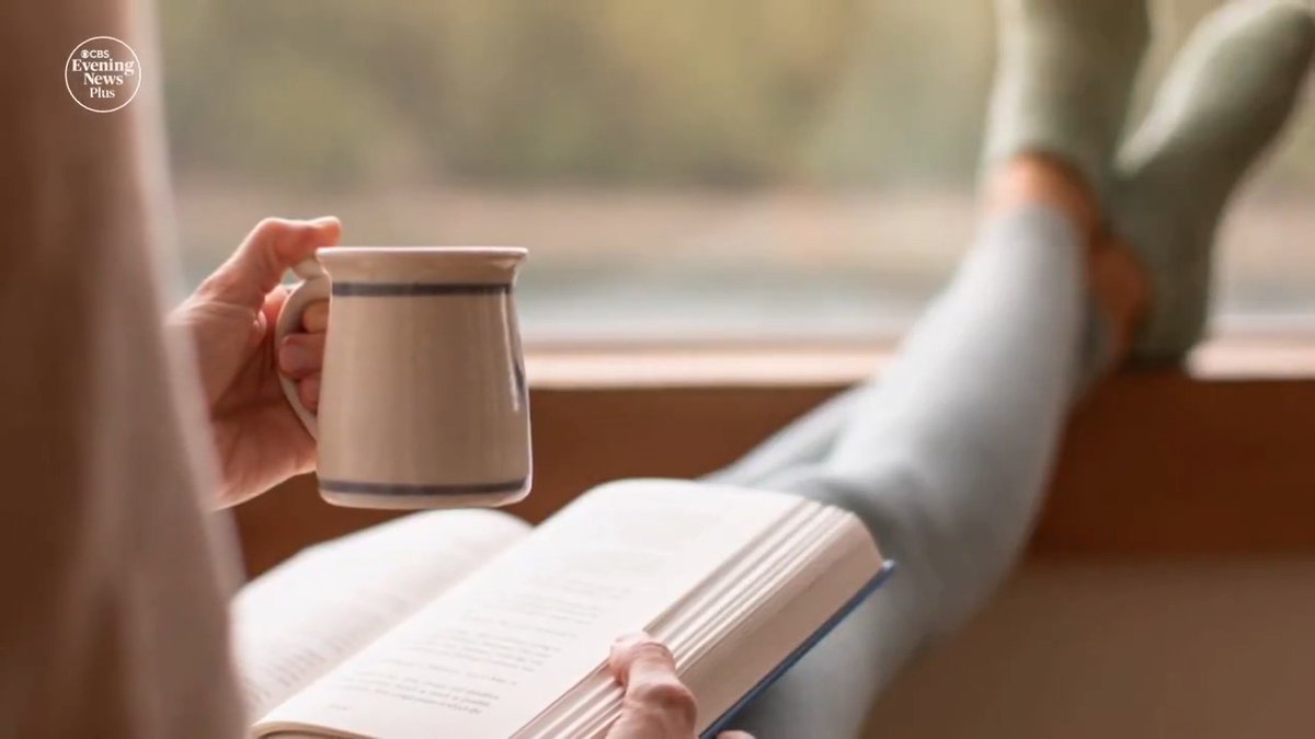 Reporter’s Notebook: A survey finds Americans are reading less, with smartphone use contributing to a decades-long decline. Experts suggest morning reading as a way to strengthen empathy, focus and mental health before the day begins. Here’s John Dickerson.