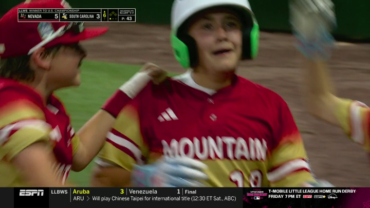 Down to their final two outs 👀 Three-run shot for Nevada 🔥