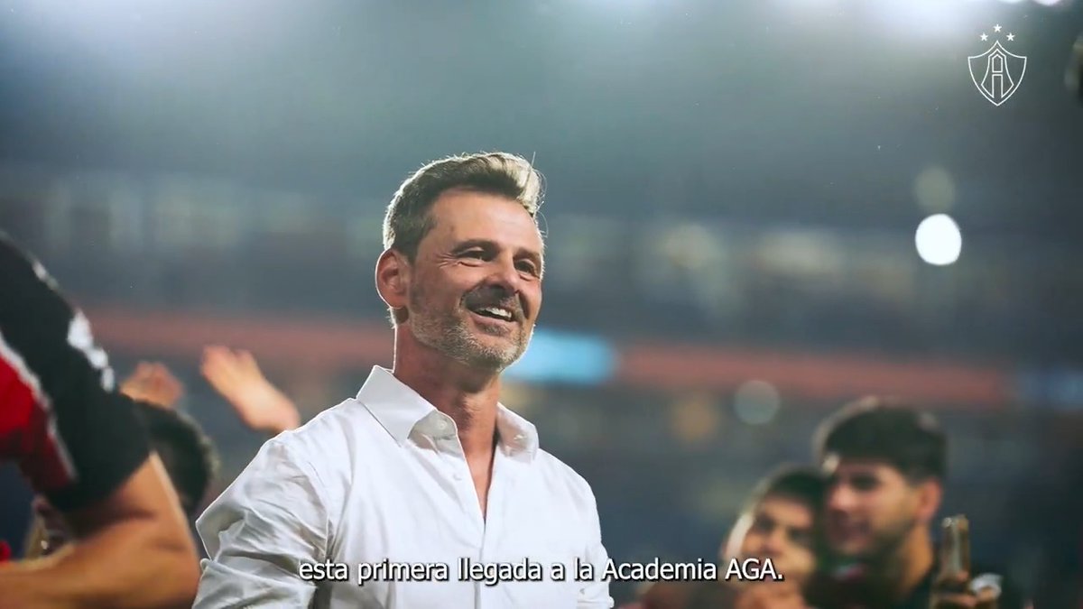 Prepárate para disfrutar de 6 minutos de cine absoluto. Simplemente el regreso de Diego Cocca a su casa, Atlas FC 🔴⚫️
