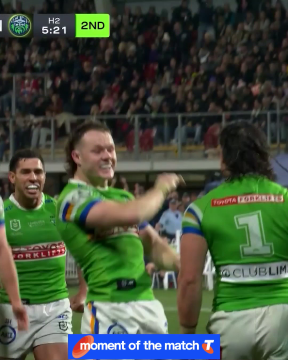 ETHAN STRANGE YOU STAR! 👏 Telstra Moment of the Match