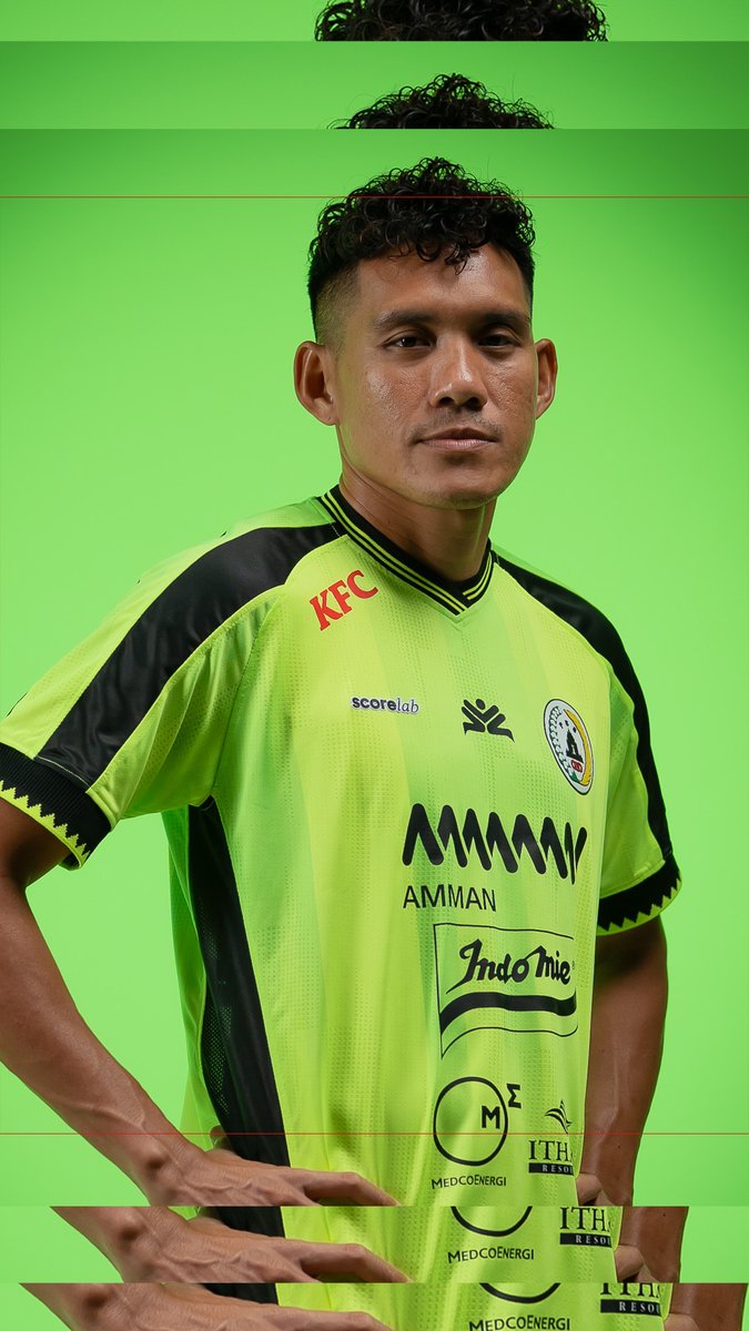 Dominasi warna hijau neon yang dipadankan corak hitam pekat di jersey alternate mencitrakan semangat “𝑯𝒊𝒈𝒉 𝑬𝒏𝒆𝒓𝒈𝒚 & 𝑭𝒆𝒂𝒓𝒍𝒆𝒔𝒔 𝑺𝒑𝒊𝒓𝒊𝒕” dari penggawa Super Elja musim ini! Wear this with complete strength, PSS! #PSS #SymphonyOfSuperElja #VivaLaPSS #PSSday