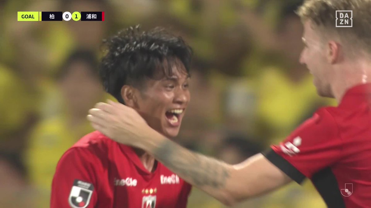 電光石火の先制弾⚡ CKから開始5分の一撃 #長沼洋一 今季初ゴール 逆転優勝へ負けられない一戦は、浦和が先制 🏆明治安田J1第27節 🆚柏×浦和 📺#DAZN LIVE配信中 #Jみようぜ #柏浦和 #Jリーグ #だったらDAZN
