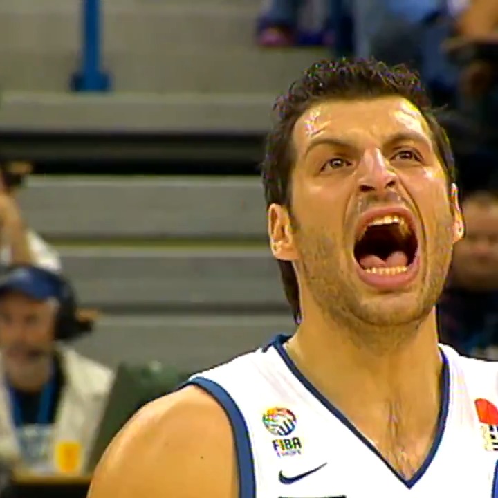 Most epic comeback in #EuroBasket history? 🤯 🇬🇷 Papaloukas &amp; 🇫🇷 Diaw recall the famous 2005 Semi-Final two decades later! 🎬 Click to watch the full video!
