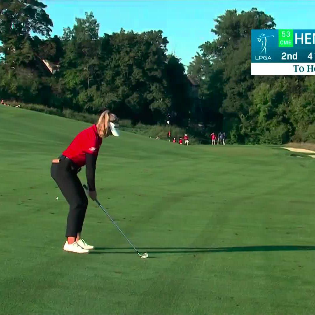 Brooke Henderson with a near perfect approach 🤩 She has just inches left to make birdie