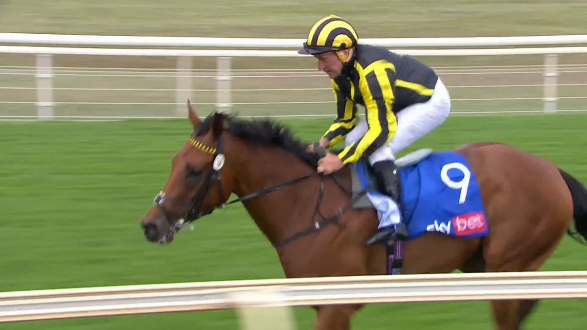 A late surge, a storming finish ⚡🐎 Asgard’s Captain charges home to win the Sky Bet Handicap