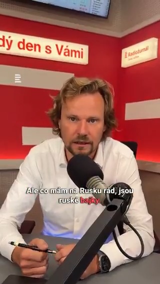 „Přibližně 40 procent vojenských kapacit, které Ukrajina potřebuje, si vyrobí sama. To je ohromné číslo. Ona pokračuje a ví, že se musí postarat sama,“ vysvětluje Vlastislav Bříza Vlastislav Bříza. Ve videu mluví o ruské bajce o žábách v mléku. iROZHLAS.cz