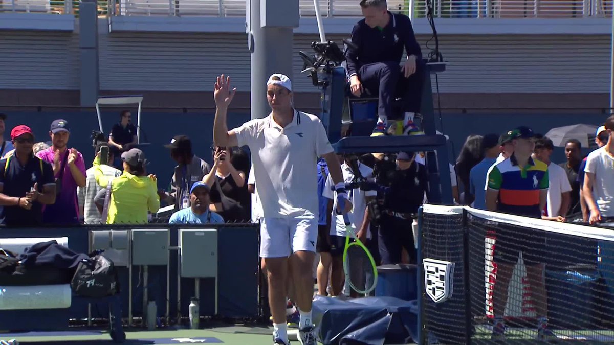 Into his 44th Grand Slam main draw! Veteran Jan-Lennard Struff successfully qualifies for the US Open, taking out No.1 seed Cazaux 7-6 6-3.