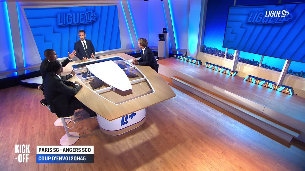 Faites comme Ludovic Giuly, abonnez-vous 😂 Notre football, votre chaîne 🤝 #PSGSCO