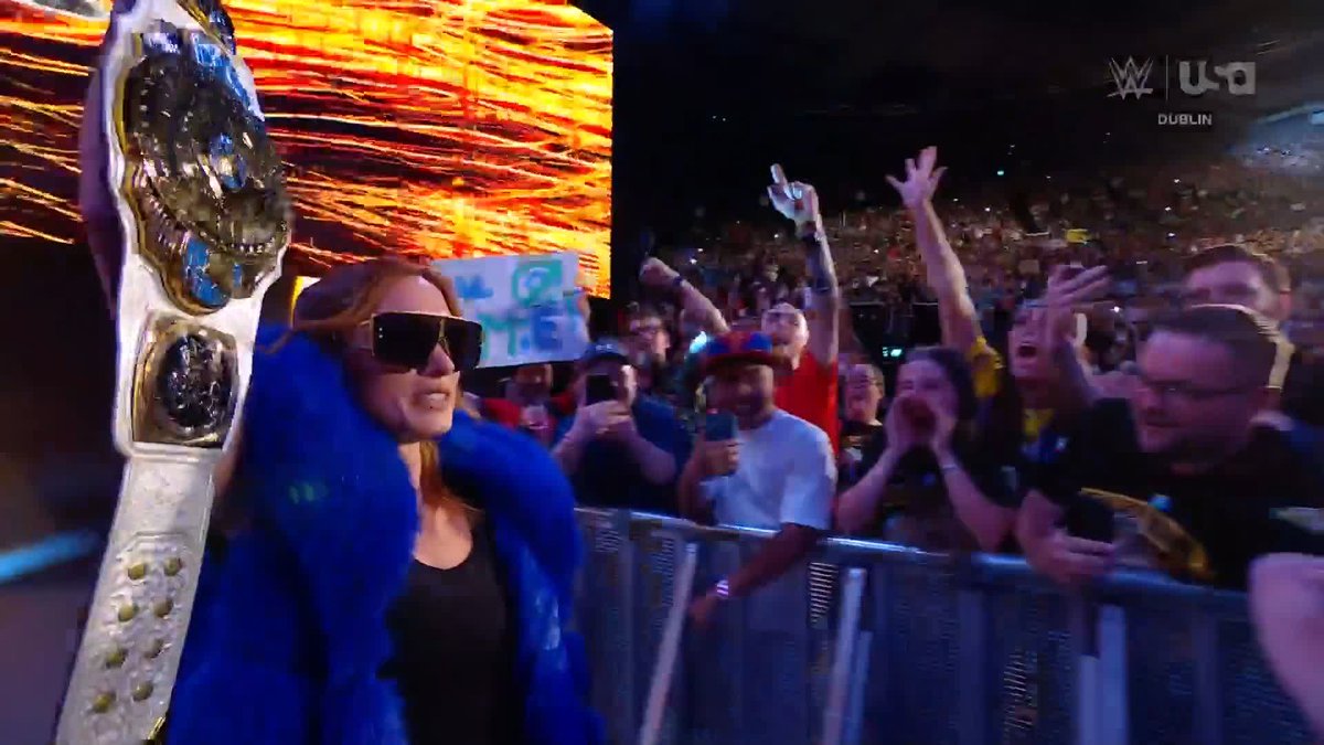 The Man has come around to Dublin and she’s kicking off SmackDown tonight! 🇮🇪 Rebecca Quin