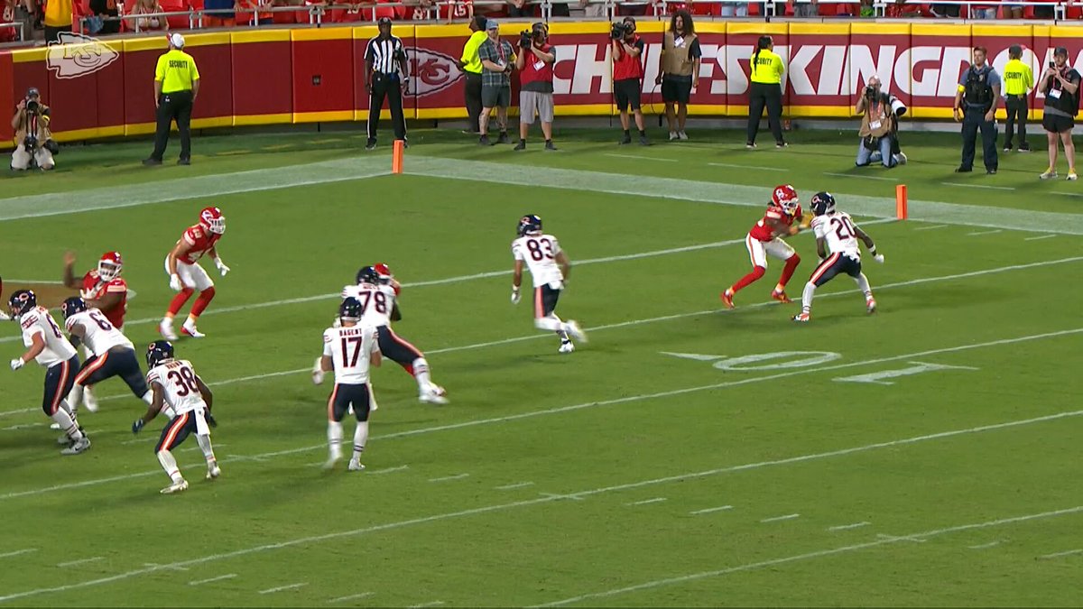 Tyson Bagent could not have thrown this better 🎯 Stream on NFL+