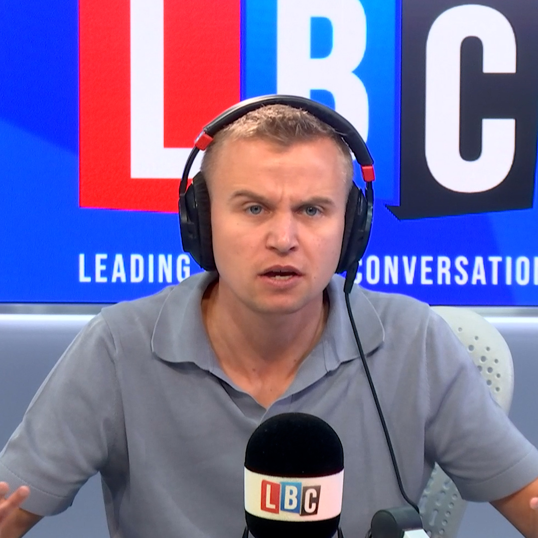 "That’s not the job they signed up for. They didn’t sign up for the e-ticket!" Train guards are demanding a bonus for scanning e-tickets. James Hanson thinks this is ridiculous. Caller Peter tries to change his mind.