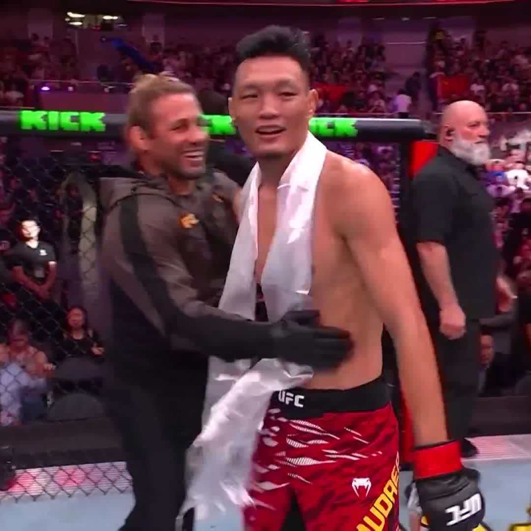 Clean sweep on the cards 🧹 Sumudaerji gets the UD victory at #UFCShanghai 👏 [ LIVE NOW on ESPN+ ]