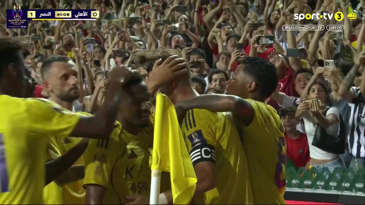 Ronaldo abre o marcador na final da Supertaça e chega aos 100 golos pelo Al-Nassr.